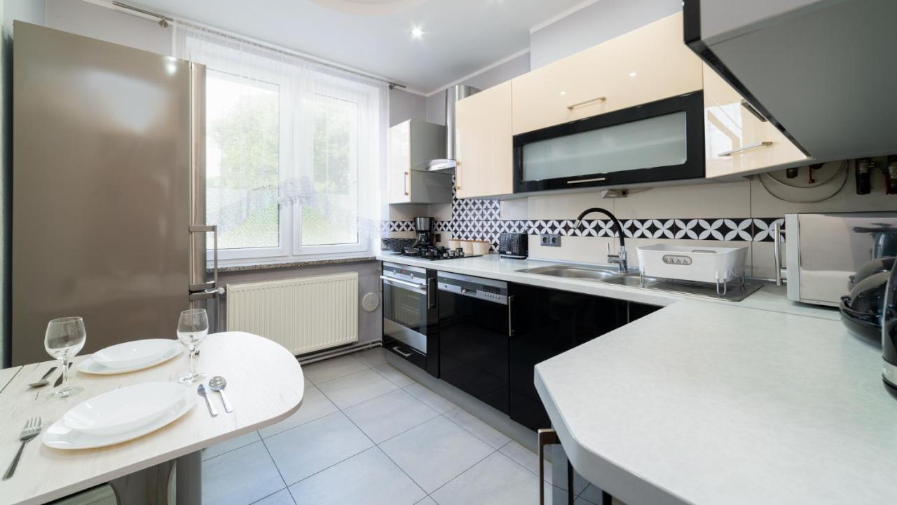 Apartamenty Everysky - Kraszewskiego 2 Jelenia Gora Ngoại thất bức ảnh
